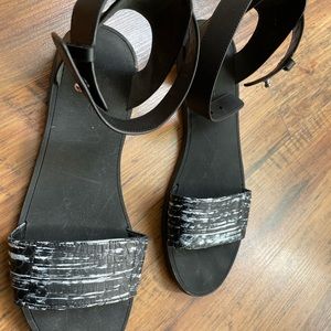 Vince sandals Sawyer ankle wrap flats black & white Snake womens leather 9.5 NEW